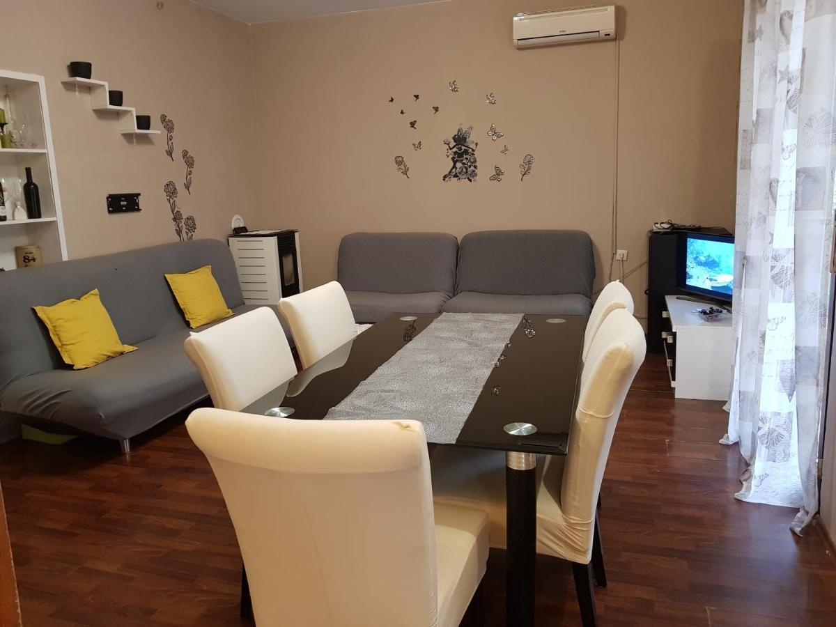 פג Apartmani Tommy מראה חיצוני תמונה